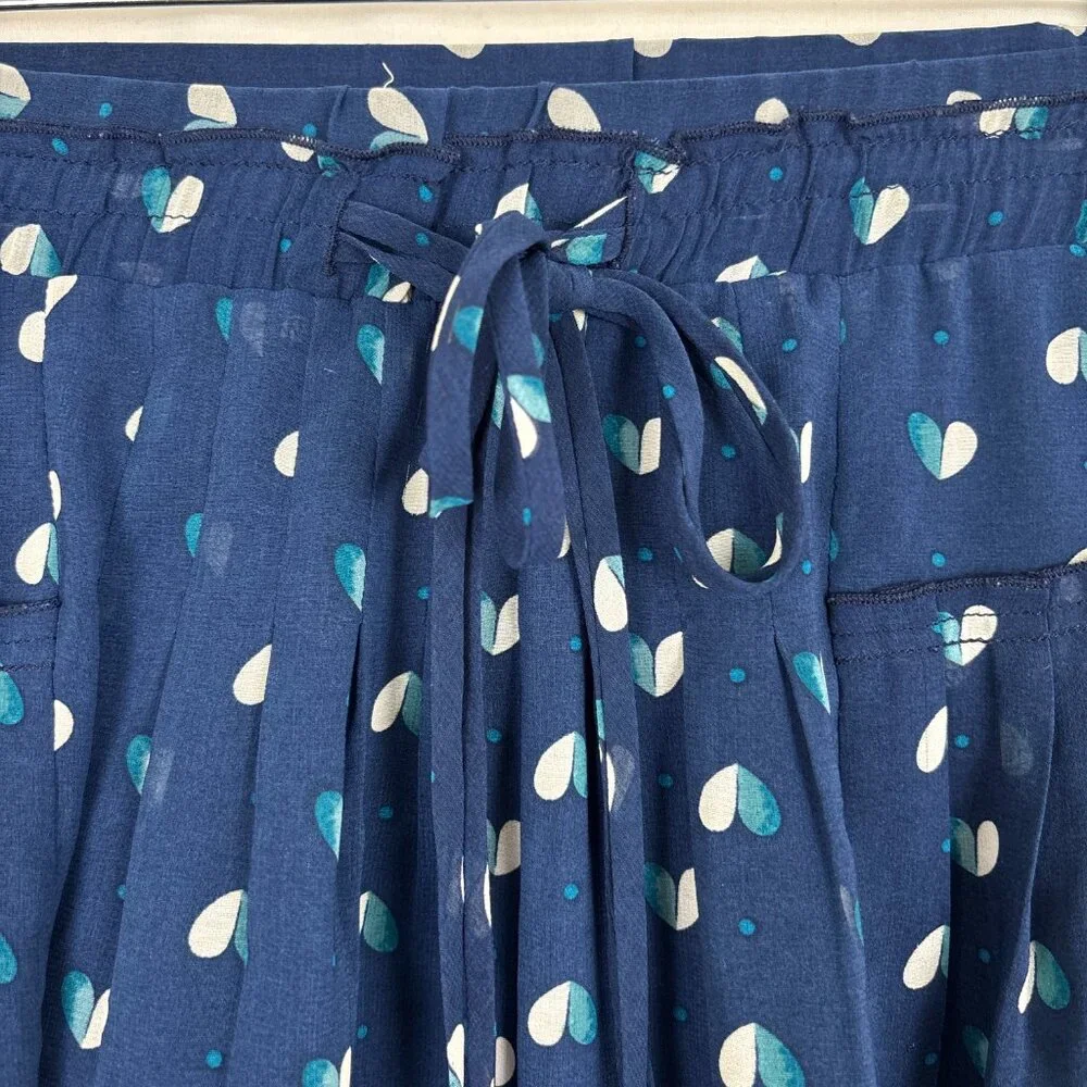 American Eagle Mini Skirt Women’s Medium Blue Heart Print Pleated‎ Flowy